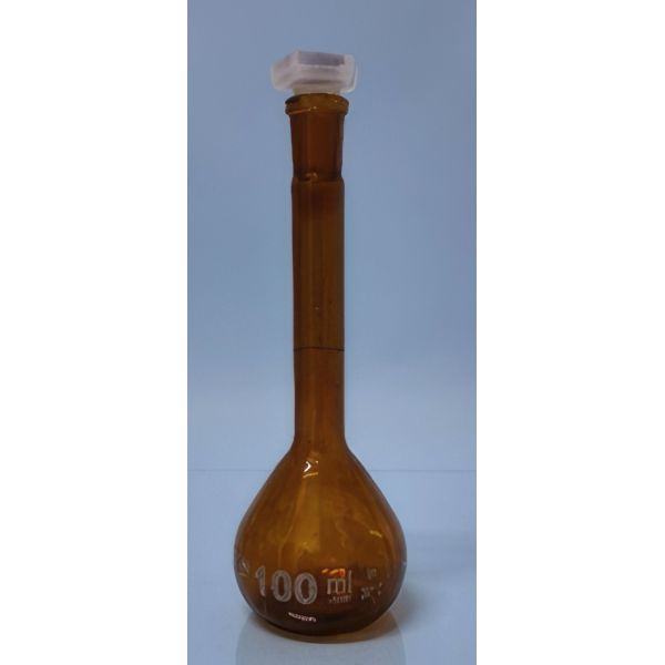 Matracci tarati, vetro borosilicato, colore AMBRA con tappo PP per cono NS, classe A, secondo le nome DIN-ISO 1042, segno di taratura inciso.